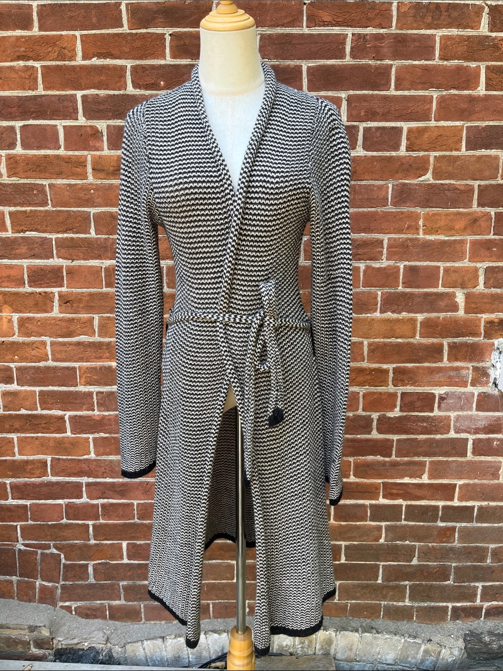 Inis Meáin Black and White Knit Long Baby Alpaca Cardigan with Tie Belt